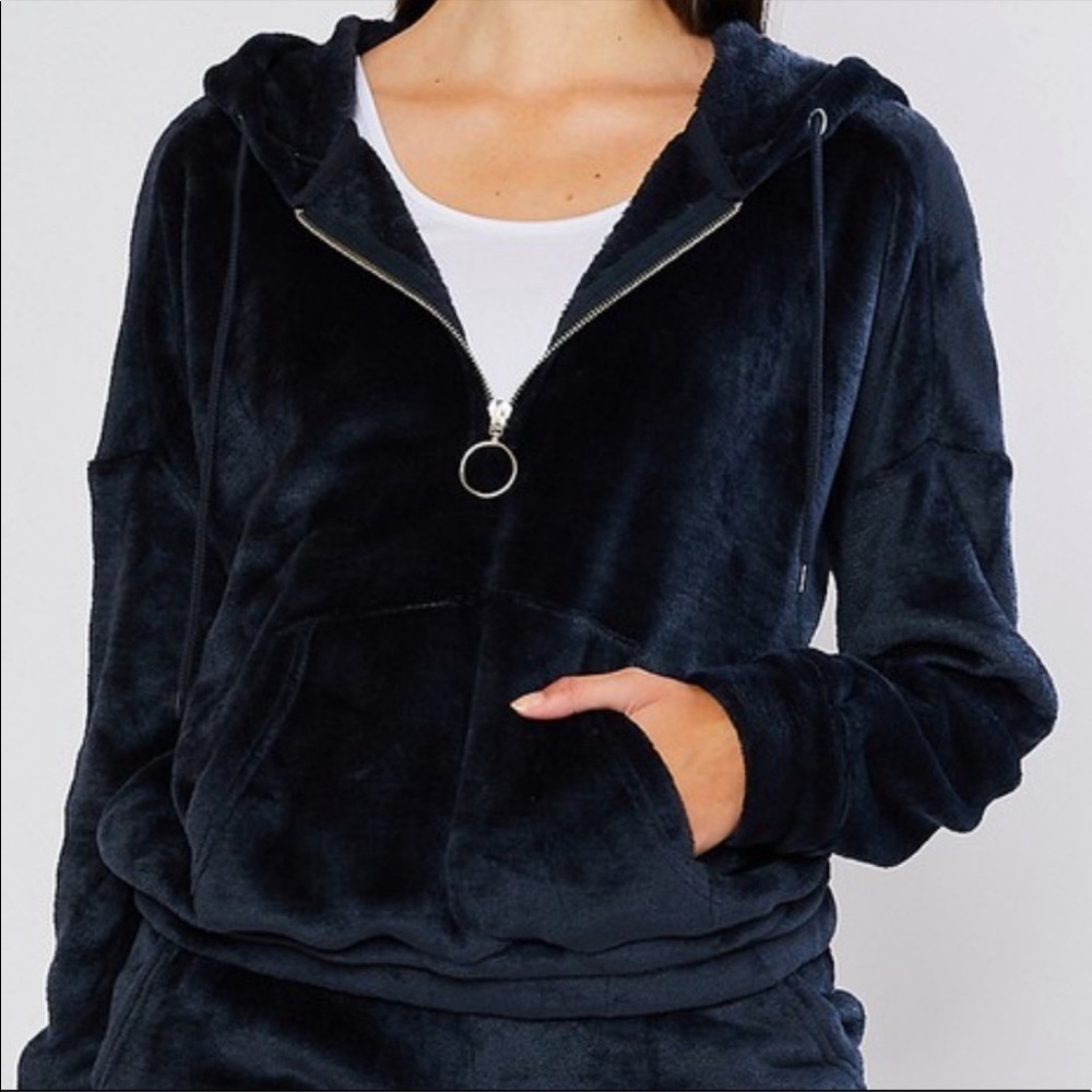 ✨NEW✨ Soft Plush Half Zip-Up Pullover Hooded